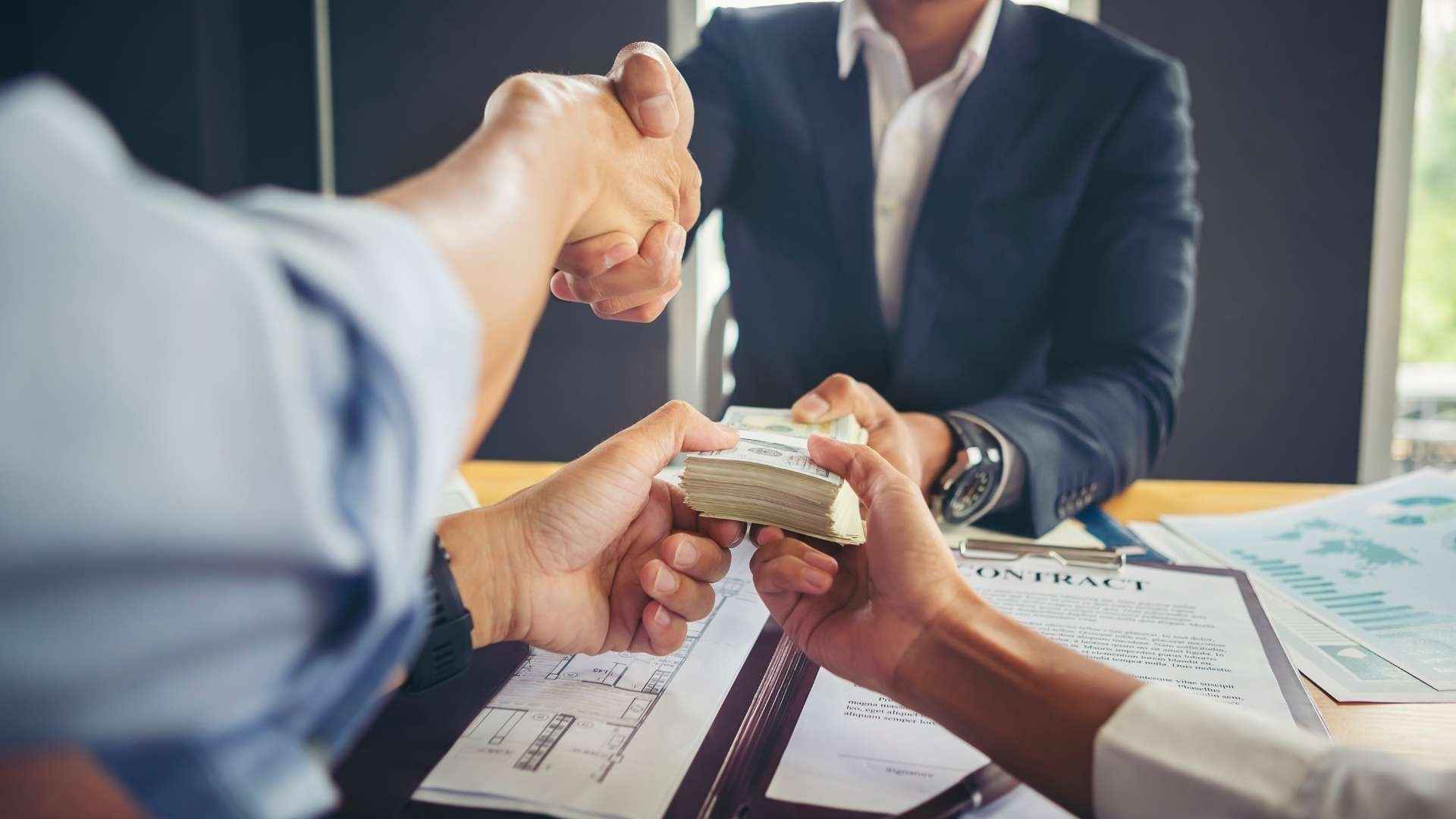 Illustration showing an LLC owner presenting a profit interest plan to employees, highlighting equity, growth, and incentives for small business talent.